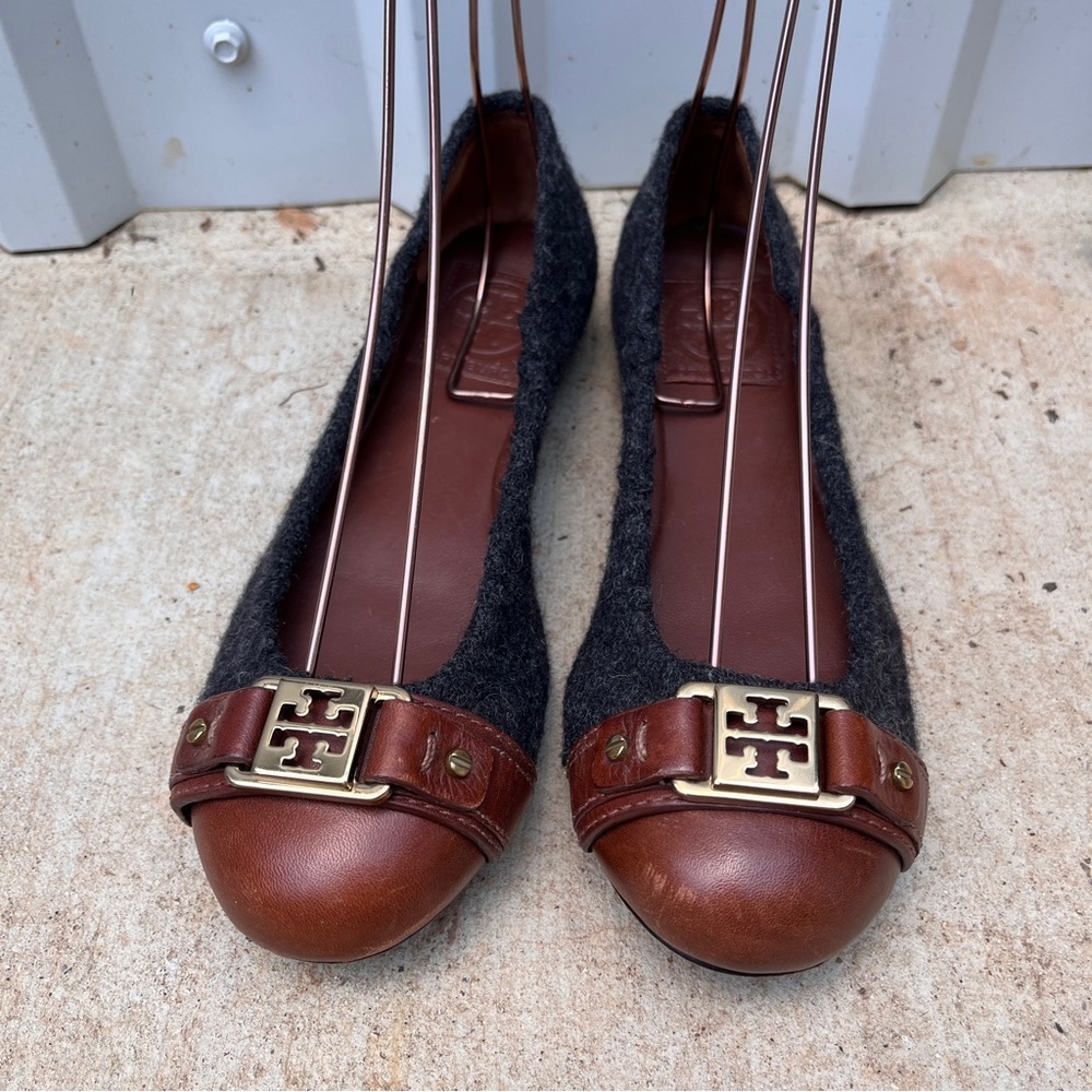 Tory Burch Flats Ambrose Wool Leather Navy Blue Gold Womens 7 - Picture 2 of 10